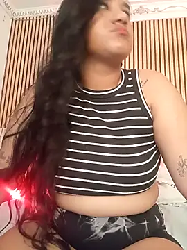 NATY BUSTOS online show from May 10, 7:41 pm