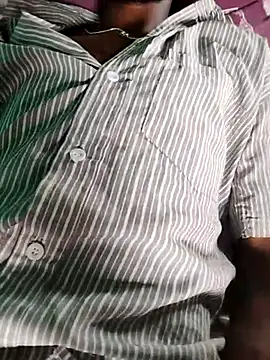Snapshot of Tushu_under19_boy chatting on June 5, 5:36 am Tushu under19 boy online show from June 5, 5:36 am