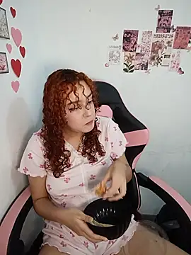Snapshot of hannyraw chatting on July 27, 1:01 am hannyraw online show from July 27, 1:01 am