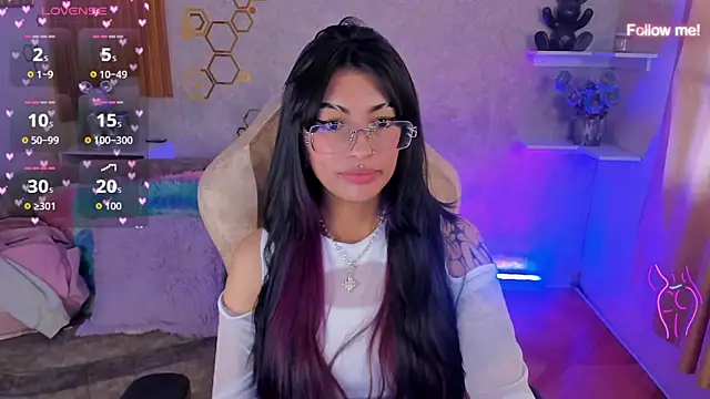 Snapshot of mia_smoke_ chatting on June 12, 4:50 pm mia smoke online show from June 12, 4:50 pm