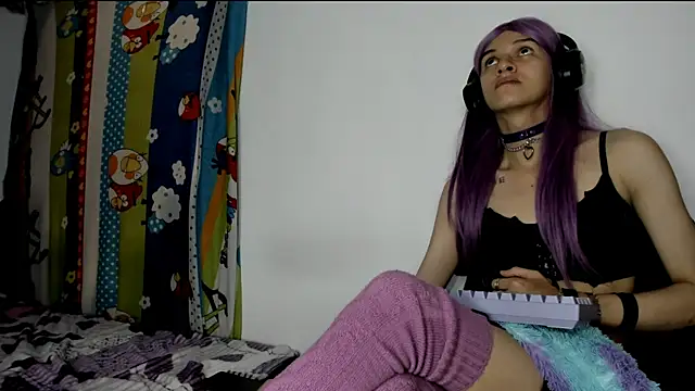 Snapshot of Vannellope_vladimir chatting on June 25, 1:15 pm Vannellope vladimir online show from June 25, 1:15 pm