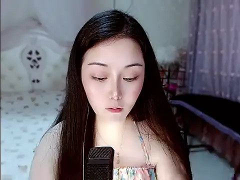 Snapshot of Amy-cnbaby chatting on June 22, 3:25 am Amy-cnbaby online show from June 22, 3:25 am