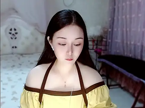 Snapshot of Amy-cnbaby chatting on June 24, 1:26 am Amy-cnbaby online show from June 24, 1:26 am