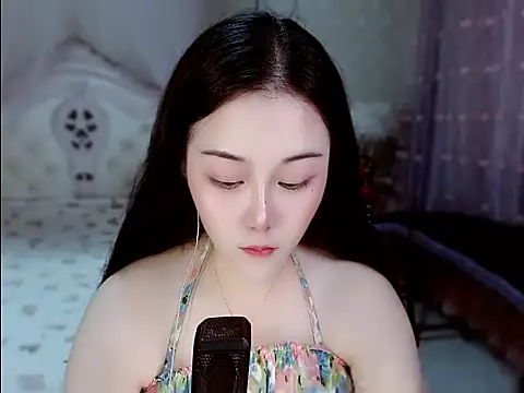 Snapshot of Amy-cnbaby chatting on July 5, 1:45 am Amy-cnbaby online show from July 5, 1:45 am