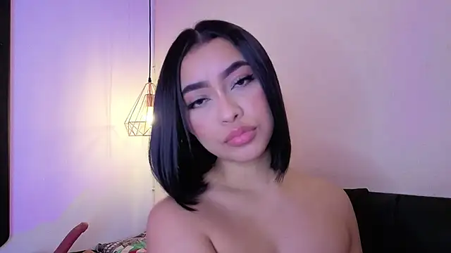 Snapshot of Chloe_monroee chatting on June 25, 5:12 am Chloe monroee online show from June 25, 5:12 am