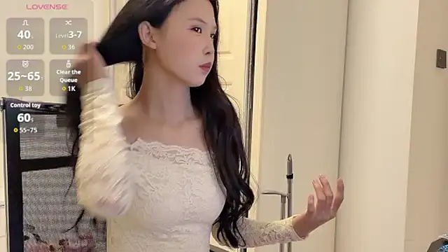 Snapshot of -LINXI chatting on May 27, 4:48 pm -LINXI online show from May 27, 4:48 pm