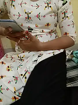 Snapshot of Seema_yadav01 chatting on June 18, 9:25 am Seema yadav01 online show from June 18, 9:25 am