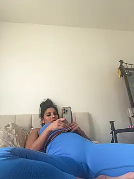 Snapshot of Miss_juicybabes chatting on July 4, 11:16 am Miss juicybabes online show from July 4, 11:16 am