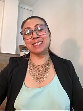 Snapshot of FranciscaVera chatting on May 22, 7:30 pm FranciscaVera online show from May 22, 7:30 pm