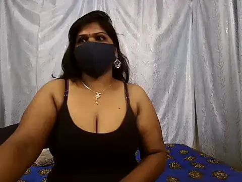 Snapshot of magilyatchini chatting on July 29, 3:48 am magilyatchini online show from July 29, 3:48 am