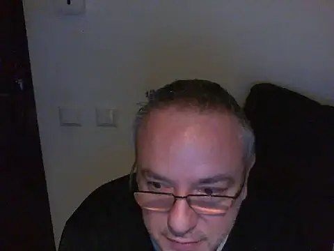Snapshot of GeorgeCarlo chatting on May 2, 5:29 pm GeorgeCarlo online show from May 2, 5:29 pm