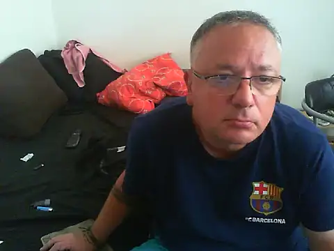 Snapshot of GeorgeCarlo chatting on June 4, 7:03 am GeorgeCarlo online show from June 4, 7:03 am
