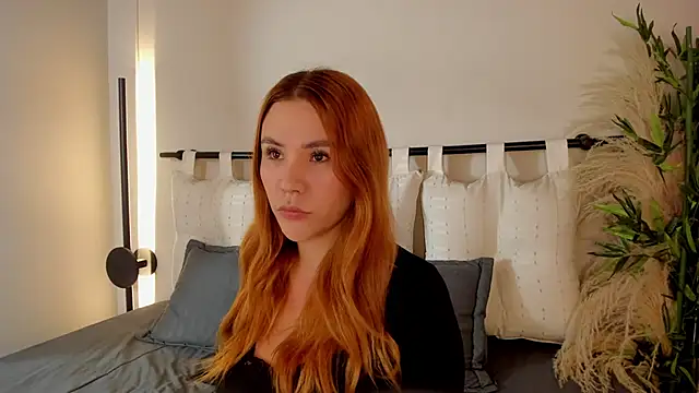 Snapshot of _zoe_3 chatting on May 19, 12:44 pm zoe 3 online show from May 19, 12:44 pm