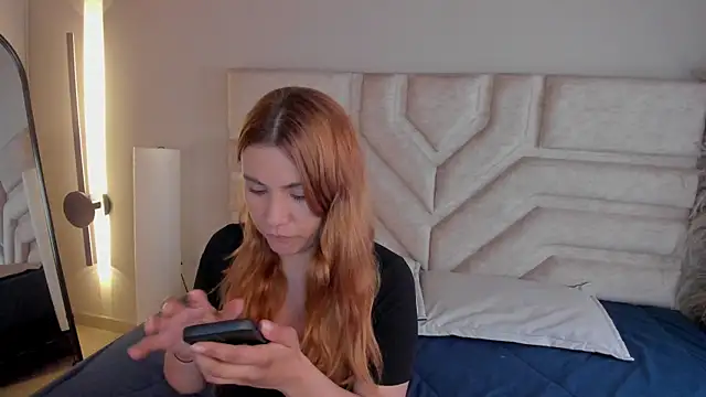 Snapshot of _zoe_3 chatting on July 10, 12:52 pm zoe 3 online show from July 10, 12:52 pm