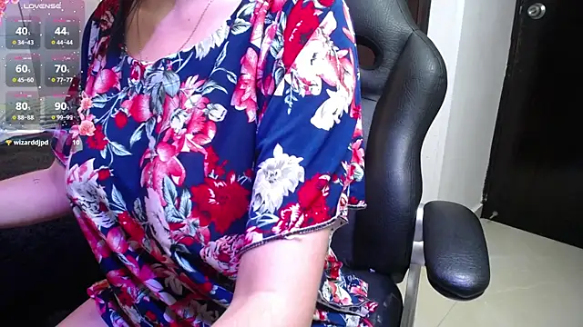 Snapshot of _tamara_priya_ chatting on May 16, 11:53 am tamara priya online show from May 16, 11:53 am