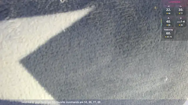 Snapshot of aronleblanc_ chatting on June 14, 1:57 pm aronleblanc online show from June 14, 1:57 pm