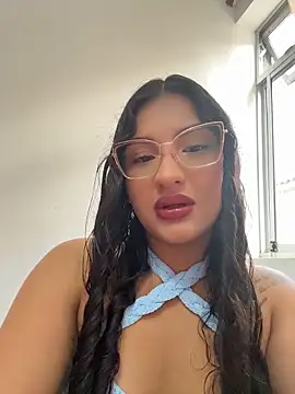 Snapshot of SabrinaX_X chatting on August 5, 10:01 pm SabrinaX X online show from August 5, 10:01 pm