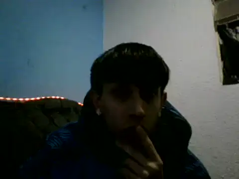 Snapshot of caos_mod chatting on May 15, 9:22 pm caos mod online show from May 15, 9:22 pm