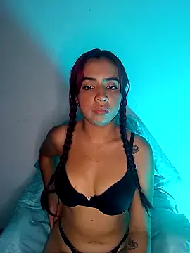 Lili 19  online show from May 5, 12:18 am