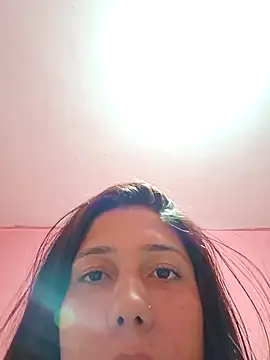 Snapshot of nessaflors2 chatting on July 23, 4:38 pm nessaflors2 online show from July 23, 4:38 pm