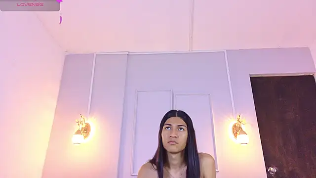 Snapshot of lexielancaster_cr chatting on June 30, 7:37 pm lexielancaster cr online show from June 30, 7:37 pm