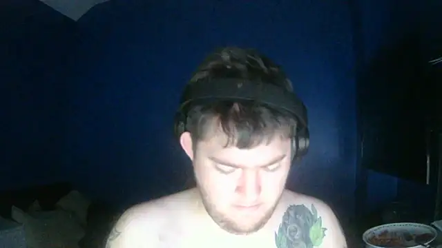 Snapshot of hunter_lust97 chatting on May 22, 11:43 pm hunter lust97 online show from May 22, 11:43 pm