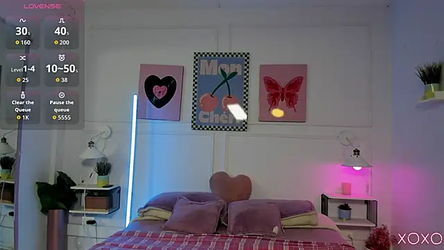 Snapshot of Sharon_Adamss chatting on July 1, 7:24 pm Sharon Adamss online show from July 1, 7:24 pm