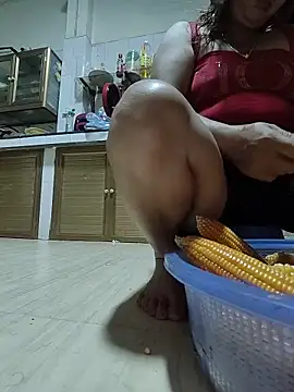 Banana-zz online show from June 21, 3:36 pm