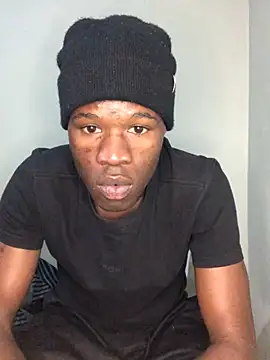Snapshot of thandolezwe1 chatting on July 2, 8:59 pm thandolezwe1 online show from July 2, 8:59 pm