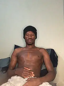 Snapshot of thandolezwe1 chatting on August 4, 8:33 pm thandolezwe1 online show from August 4, 8:33 pm