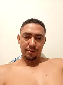 Adriano12s online show from May 11, 1:00 am