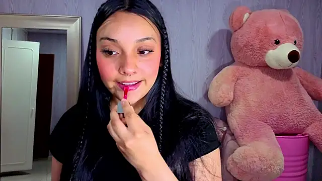lia harper t online show from July 2, 3:17 am