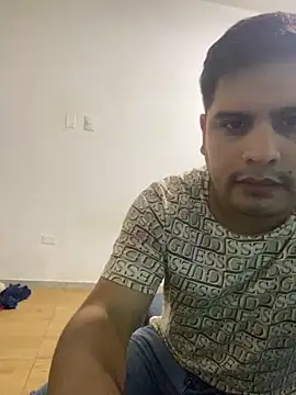 Snapshot of MenSexPeru chatting on May 13, 5:49 am MenSexPeru online show from May 13, 5:49 am
