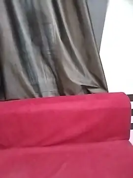Snapshot of Roji_bha chatting on July 13, 4:15 am Roji bha online show from July 13, 4:15 am