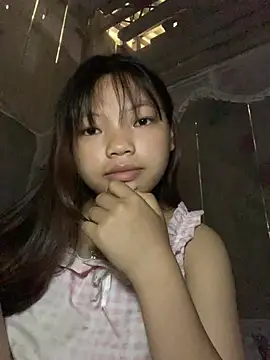 Snapshot of Cham-py chatting on May 17, 1:14 am Cham-py online show from May 17, 1:14 am