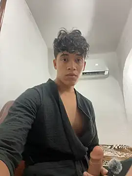 Juanlifitt online show from May 6, 1:57 am