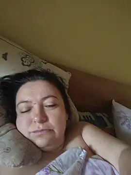 Snapshot of EmmaEmmy40 chatting on June 20, 4:04 am EmmaEmmy40 online show from June 20, 4:04 am