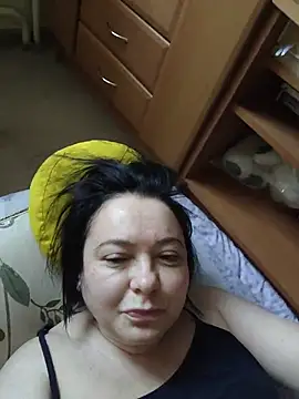 Snapshot of EmmaEmmy40 chatting on July 5, 3:56 am EmmaEmmy40 online show from July 5, 3:56 am