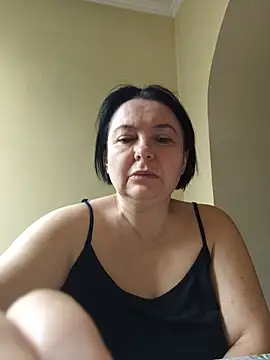 Snapshot of EmmaEmmy40 chatting on July 5, 4:25 pm EmmaEmmy40 online show from July 5, 4:25 pm