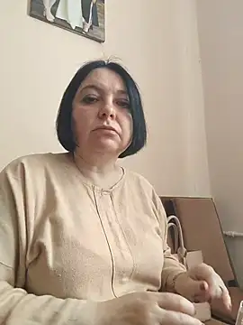 Snapshot of EmmaEmmy40 chatting on July 24, 8:01 am EmmaEmmy40 online show from July 24, 8:01 am