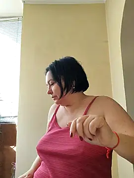 Snapshot of EmmaEmmy40 chatting on July 26, 4:53 am EmmaEmmy40 online show from July 26, 4:53 am