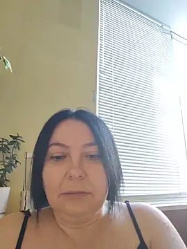 Snapshot of EmmaEmmy40 chatting on July 29, 3:43 pm EmmaEmmy40 online show from July 29, 3:43 pm