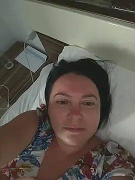 Snapshot of EmmaEmmy40 chatting on August 5, 5:32 am EmmaEmmy40 online show from August 5, 5:32 am