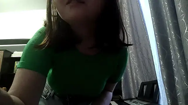 Snapshot of RebelDesiree chatting on May 8, 10:53 am RebelDesiree online show from May 8, 10:53 am