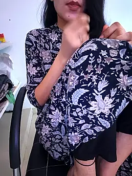Snapshot of zoya_baby_ chatting on June 1, 4:25 am zoya baby online show from June 1, 4:25 am