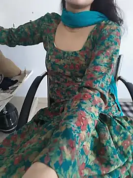 Snapshot of zoya_baby_ chatting on June 29, 7:25 am zoya baby online show from June 29, 7:25 am