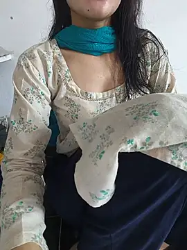 Snapshot of zoya_baby_ chatting on July 4, 4:07 am zoya baby online show from July 4, 4:07 am