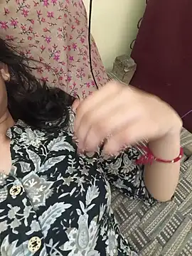 Snapshot of zoya_baby_ chatting on July 28, 6:20 pm zoya baby online show from July 28, 6:20 pm