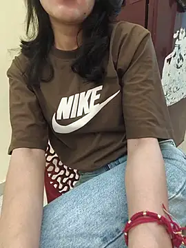 Snapshot of zoya_baby_ chatting on August 3, 10:43 am zoya baby online show from August 3, 10:43 am