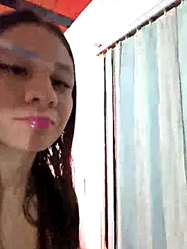 Snapshot of Dahlia_1 chatting on May 13, 2:20 am Dahlia 1 online show from May 13, 2:20 am